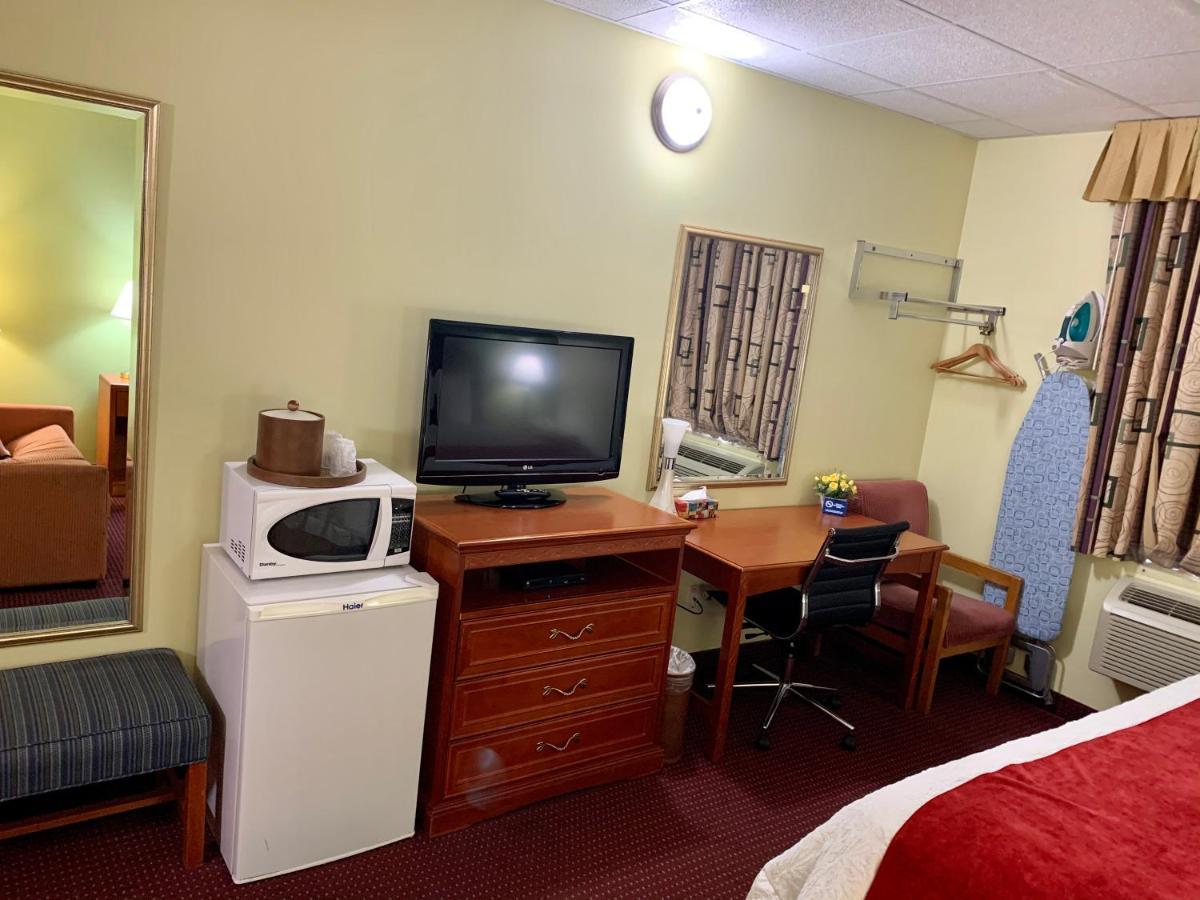 סודברי Valley Inn Motel מראה חיצוני תמונה