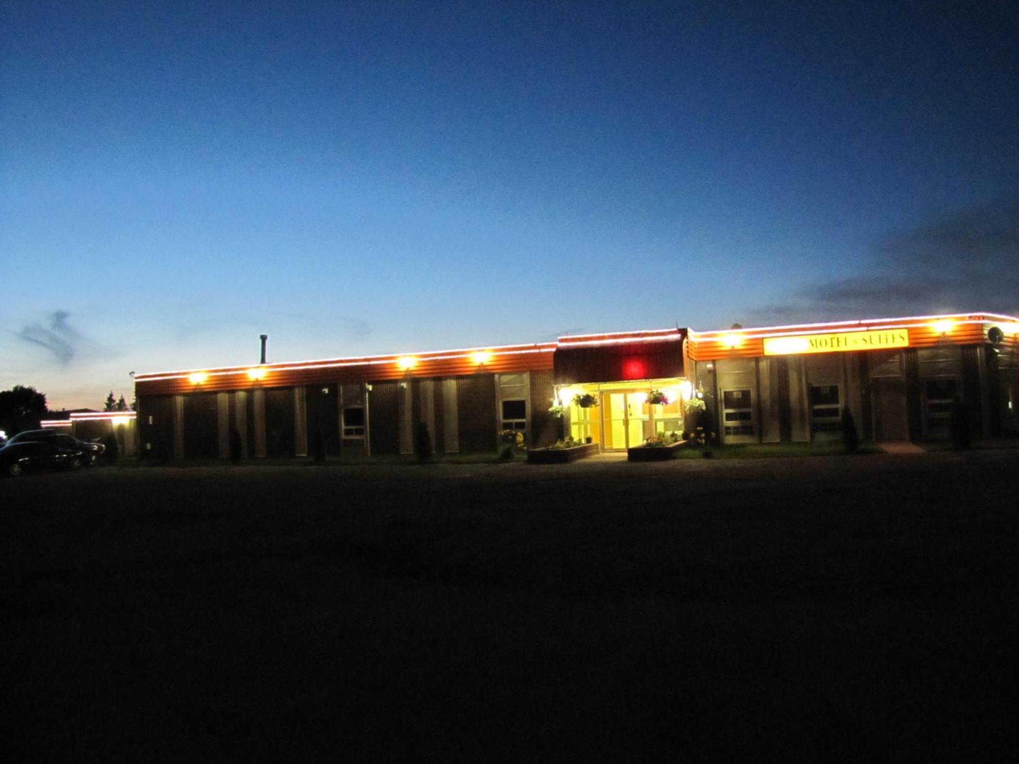 סודברי Valley Inn Motel מראה חיצוני תמונה