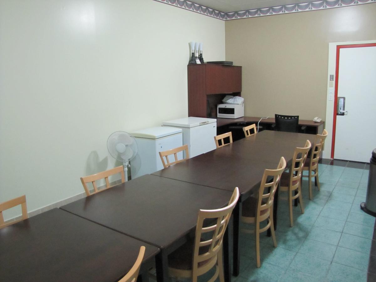 סודברי Valley Inn Motel מראה חיצוני תמונה