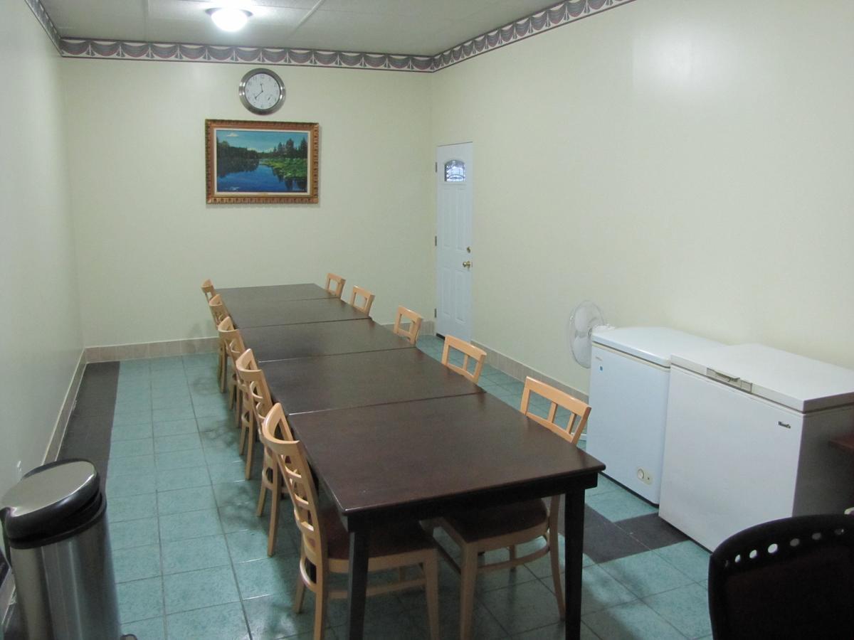 סודברי Valley Inn Motel מראה חיצוני תמונה