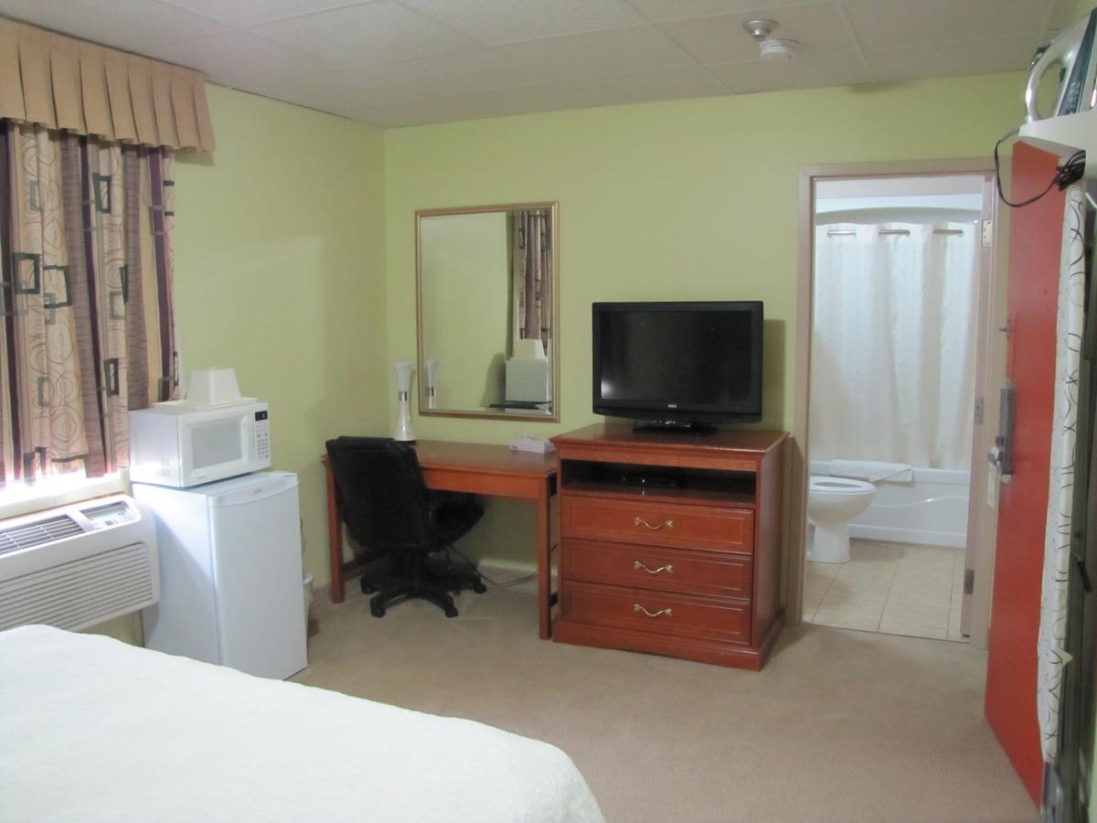 סודברי Valley Inn Motel מראה חיצוני תמונה