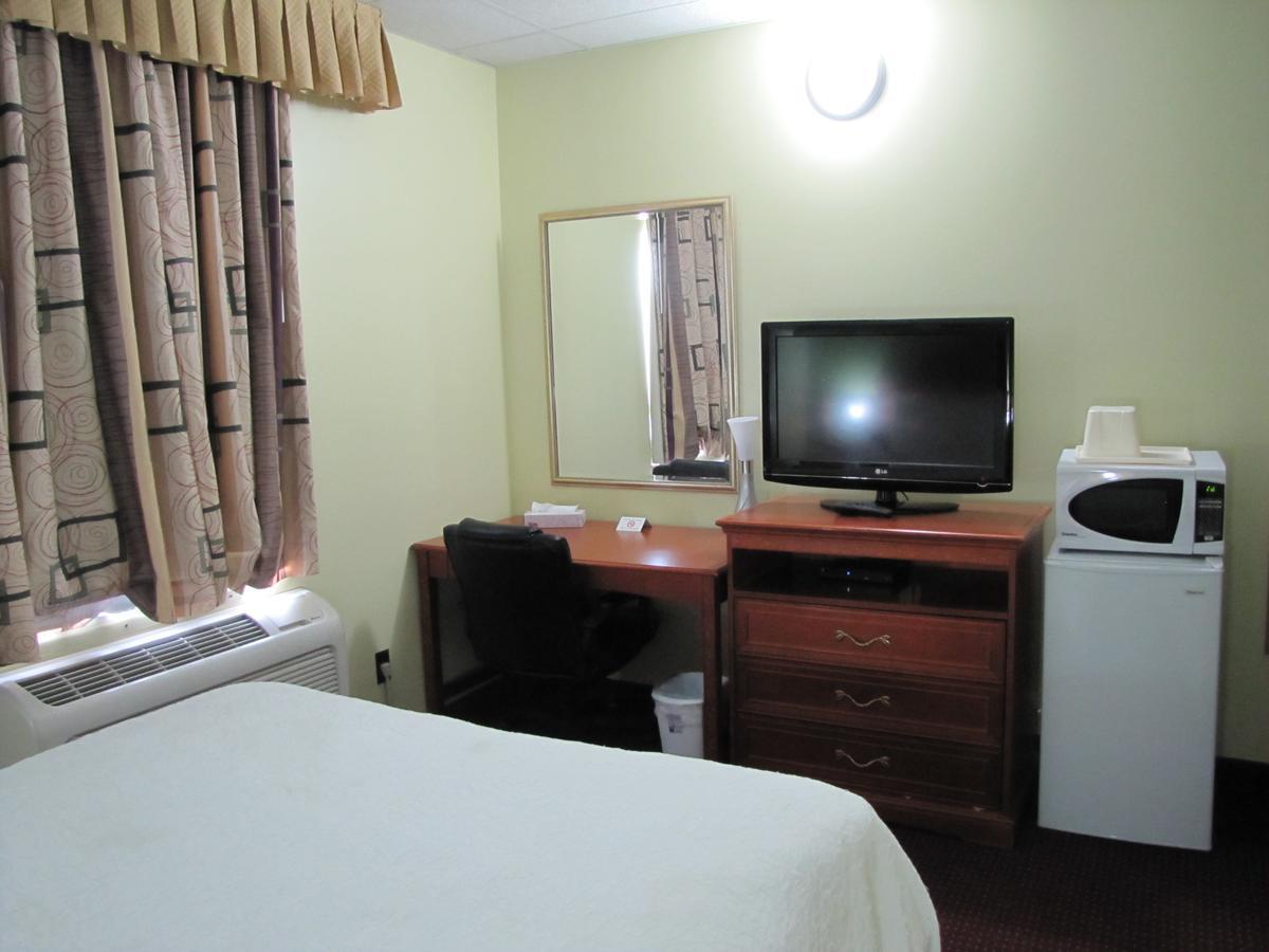 סודברי Valley Inn Motel מראה חיצוני תמונה