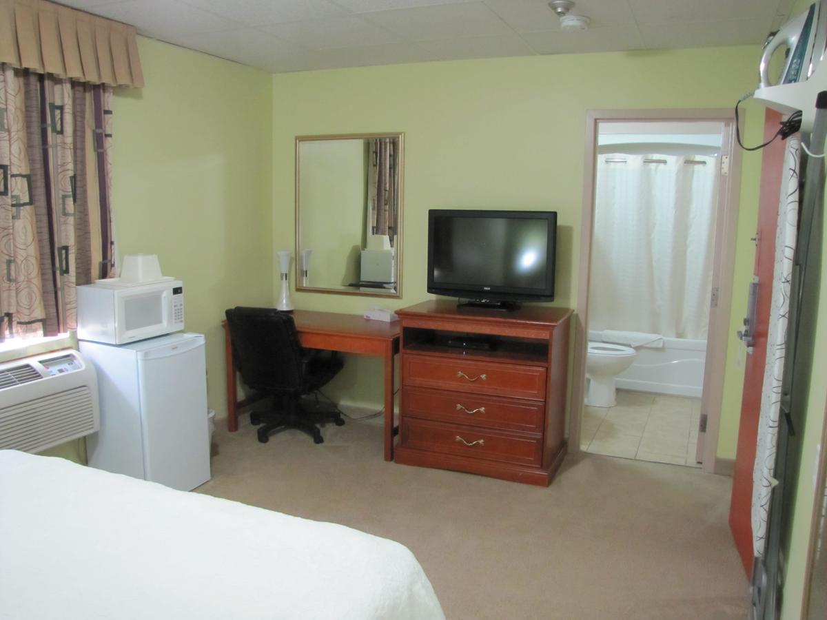 סודברי Valley Inn Motel מראה חיצוני תמונה