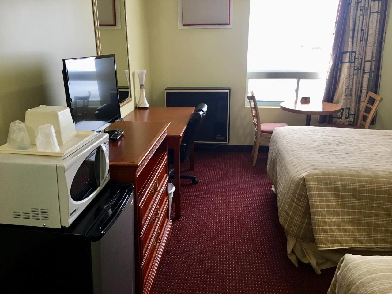 סודברי Valley Inn Motel מראה חיצוני תמונה